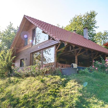 Rose Hip Hill Farm Bed & Breakfast Valea Tirnei Exterior photo